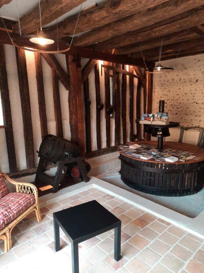 Hotel La Family Montreuil-en-Touraine Exterior foto