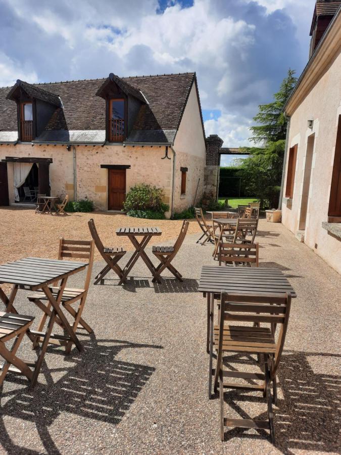 Hotel La Family Montreuil-en-Touraine Exterior foto